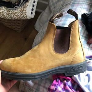 blundstone boots